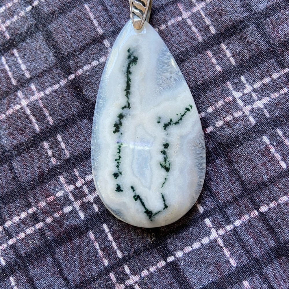 Moss agate pendant